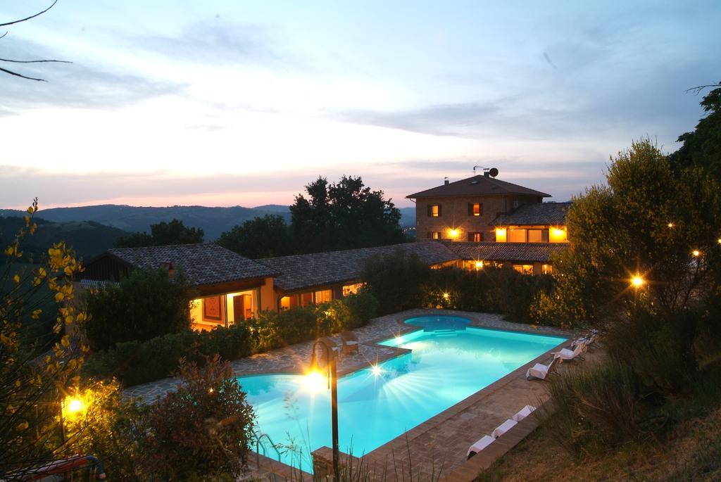 Hotel Le Torracce Agriturismo Olistico Valfabbrica Exteriér fotografie