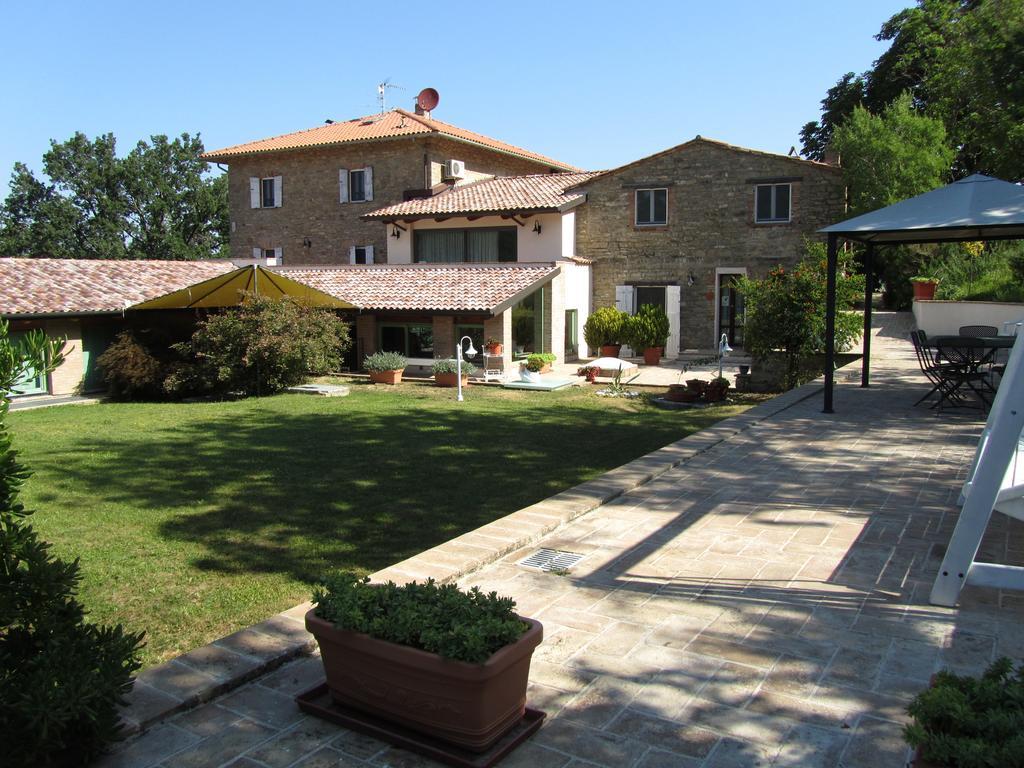 Hotel Le Torracce Agriturismo Olistico Valfabbrica Exteriér fotografie