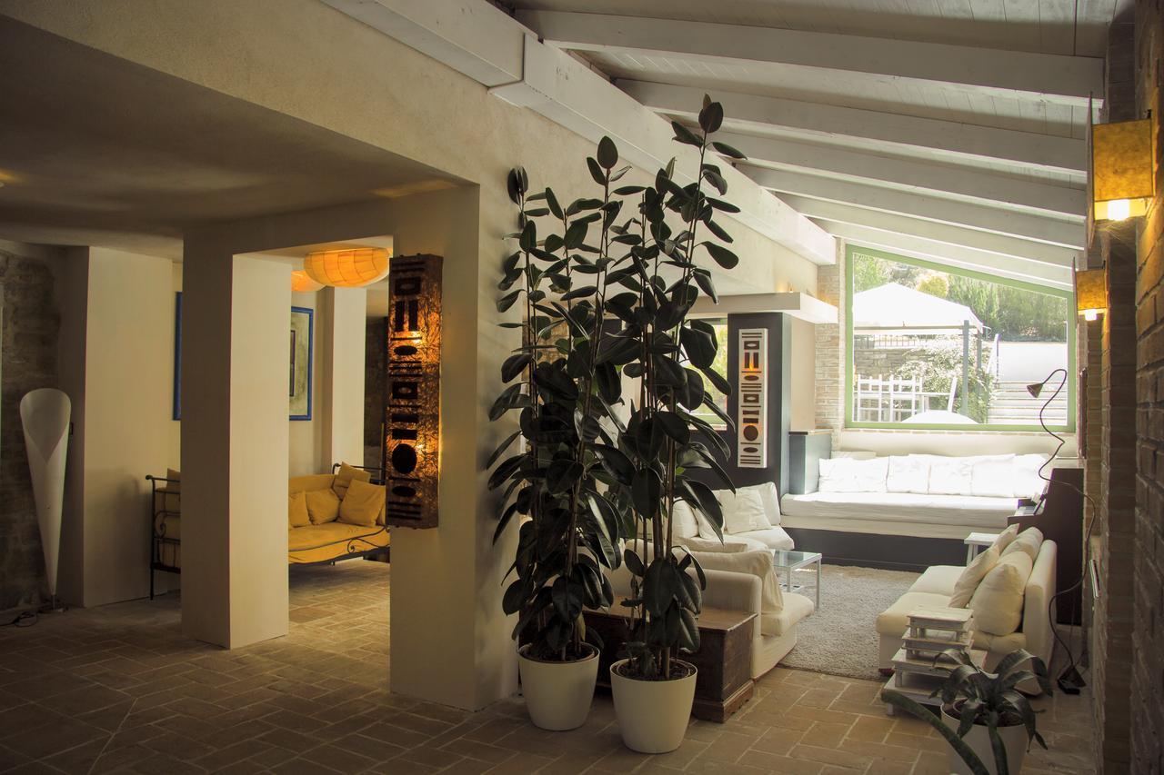 Hotel Le Torracce Agriturismo Olistico Valfabbrica Exteriér fotografie